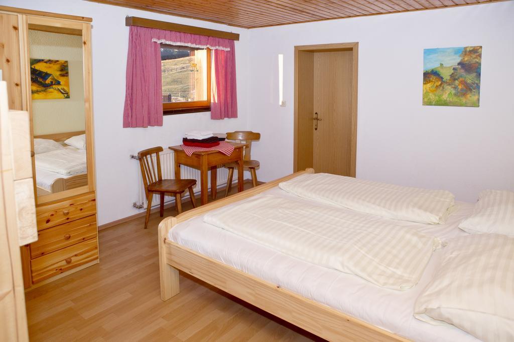 ホテルAltes Almhaus Maria Lankowitz 部屋 写真